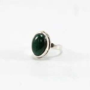 anillo plata con piedra malaquita