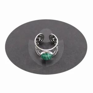 anillo acero con malaquita