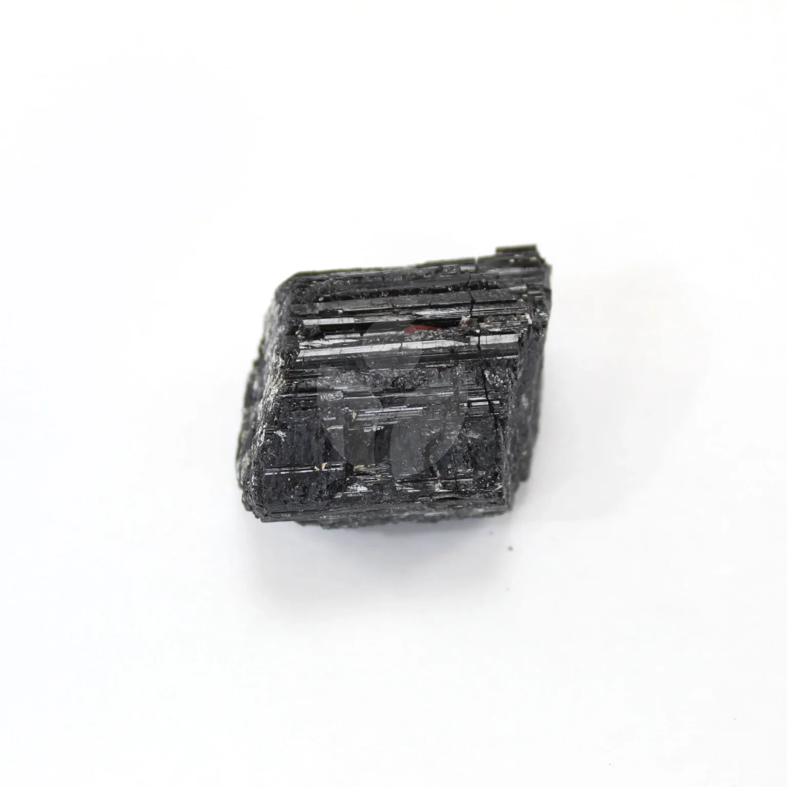 piedra de turmalina mediana