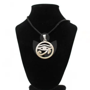 colgante ojo de horus 30 mm puesto