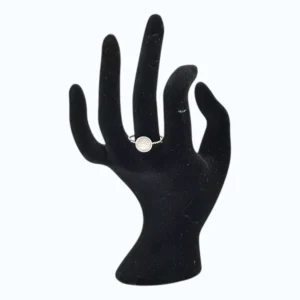 anillo con cuarzo rosa