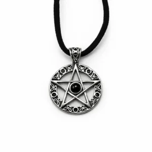 colgante de pentagrama de acero con punto negro